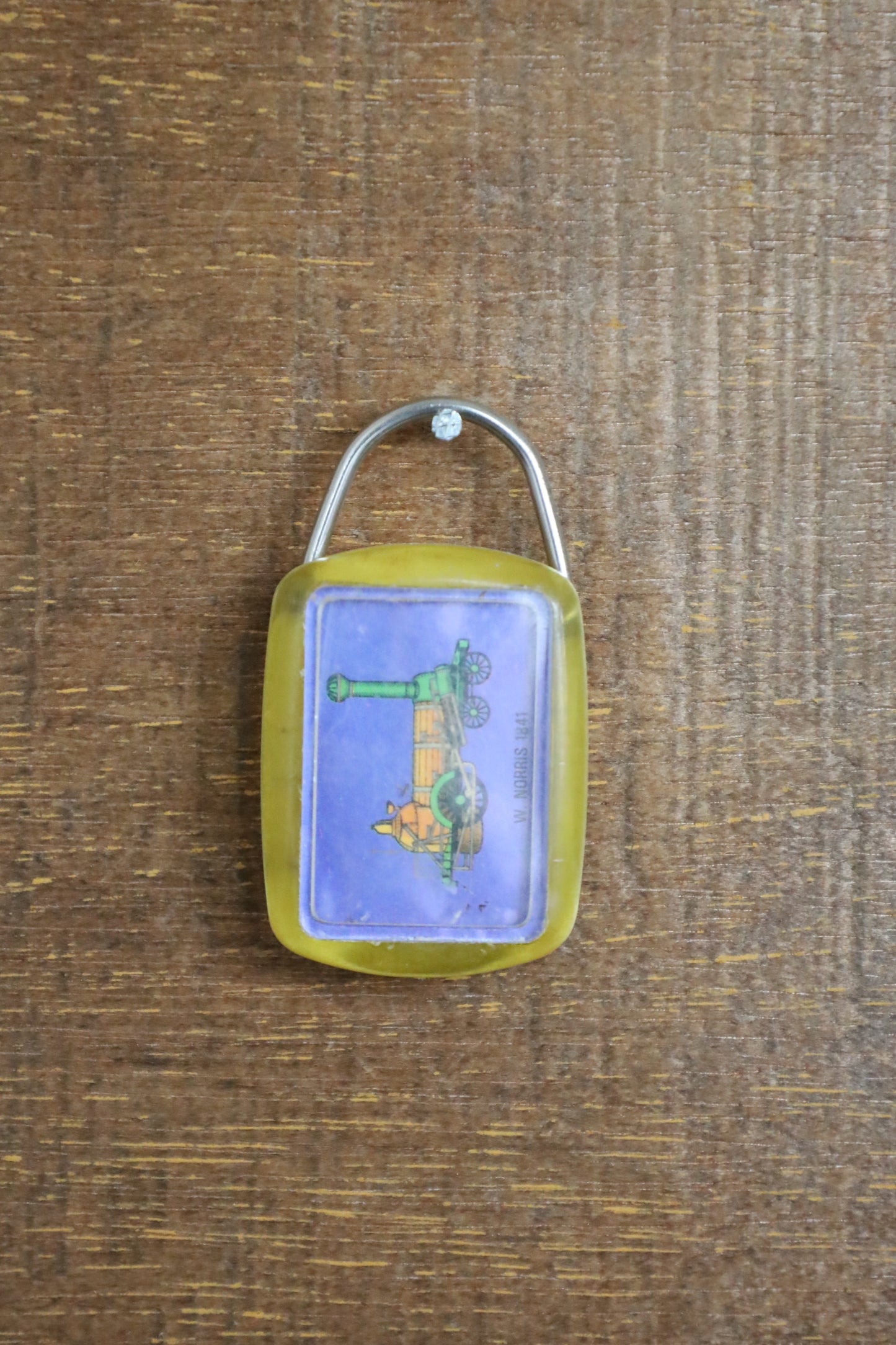 9 / USED key ring