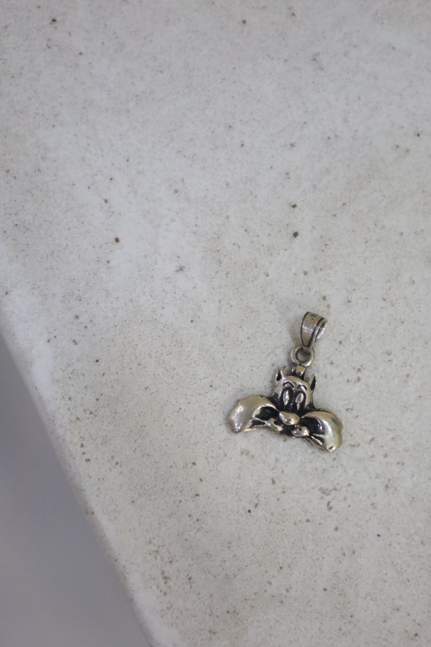 69 / Sylvester Cat PENDANT TOP