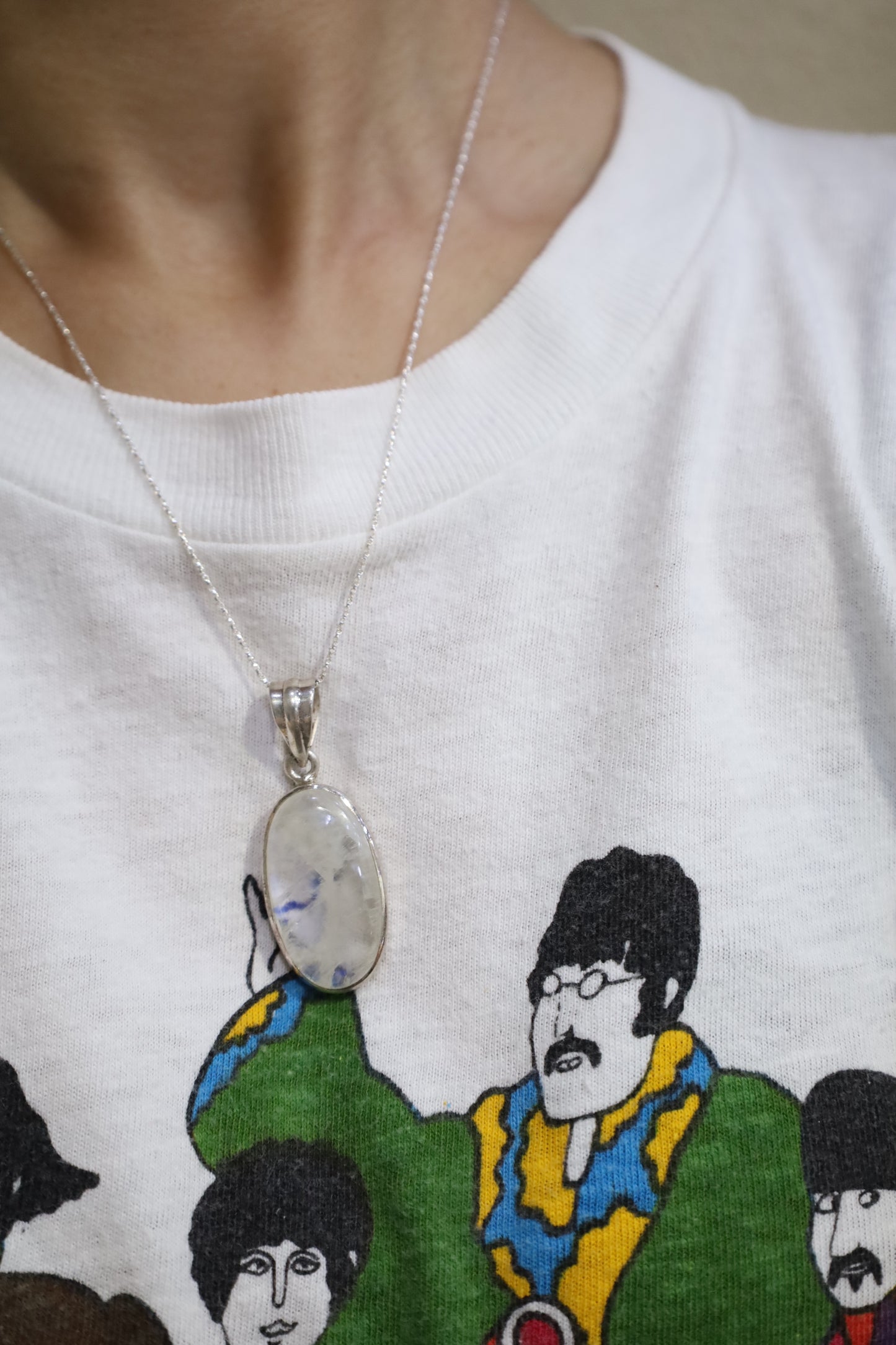 70 / moonstone PENDANT TOP