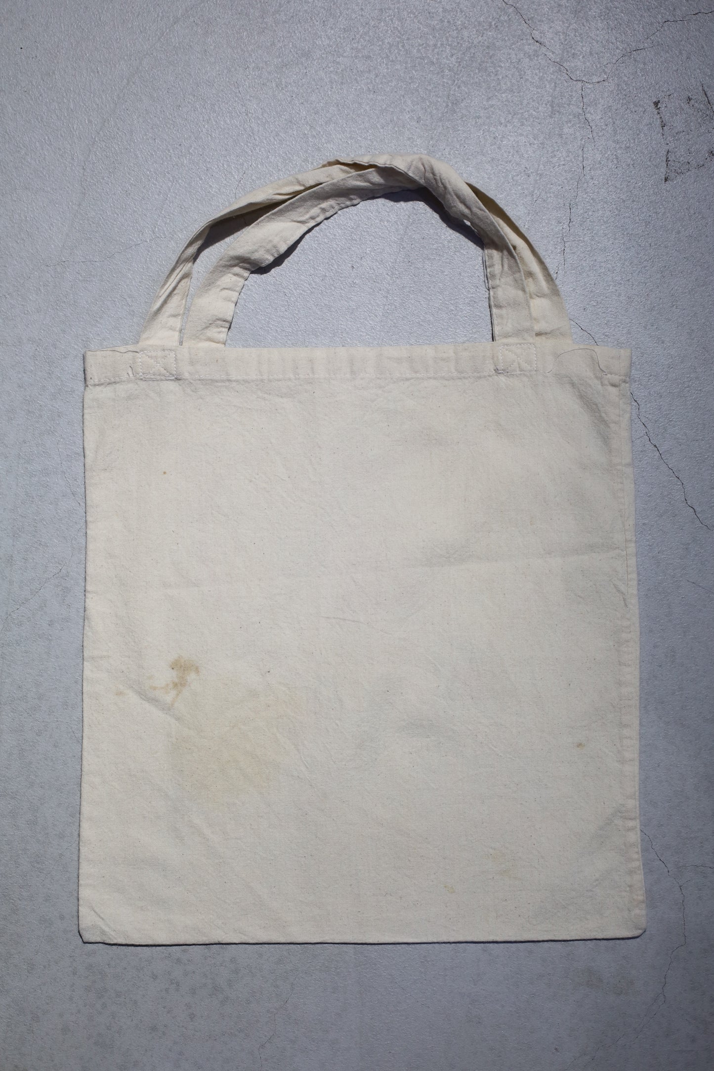 10 / TOTE BAG