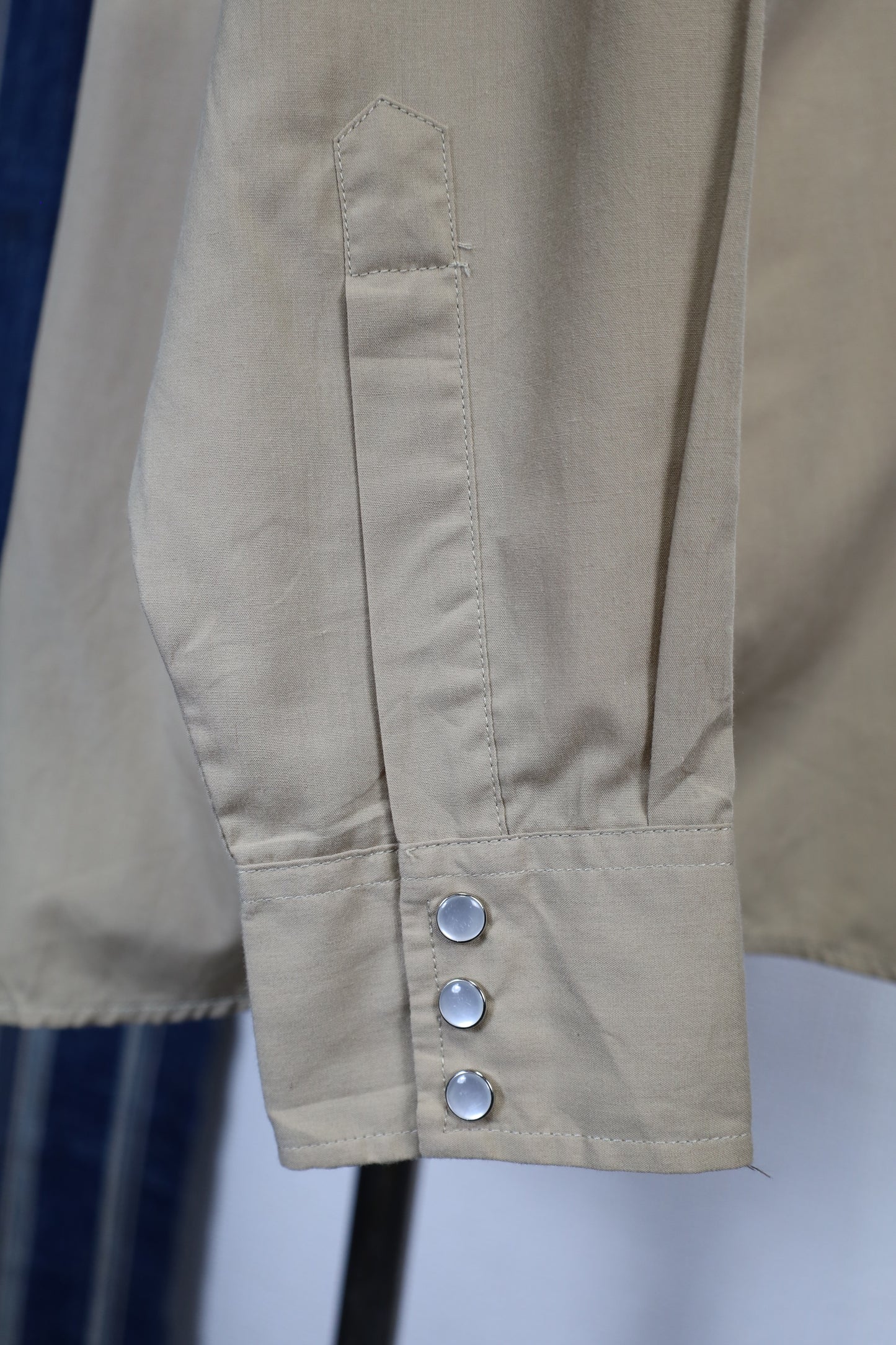 A438 / 1990's OLD High Neon Western Shirt