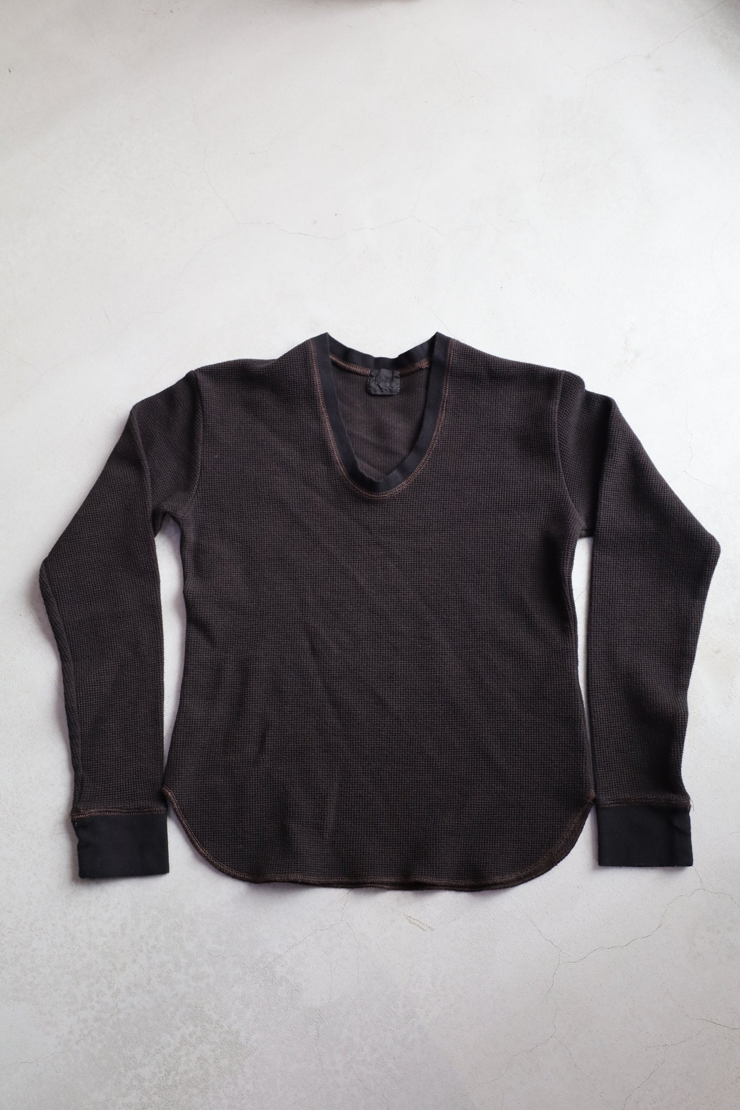 HOWIE black overdye thermal long Sleeve (Overdyed Brown to Black)