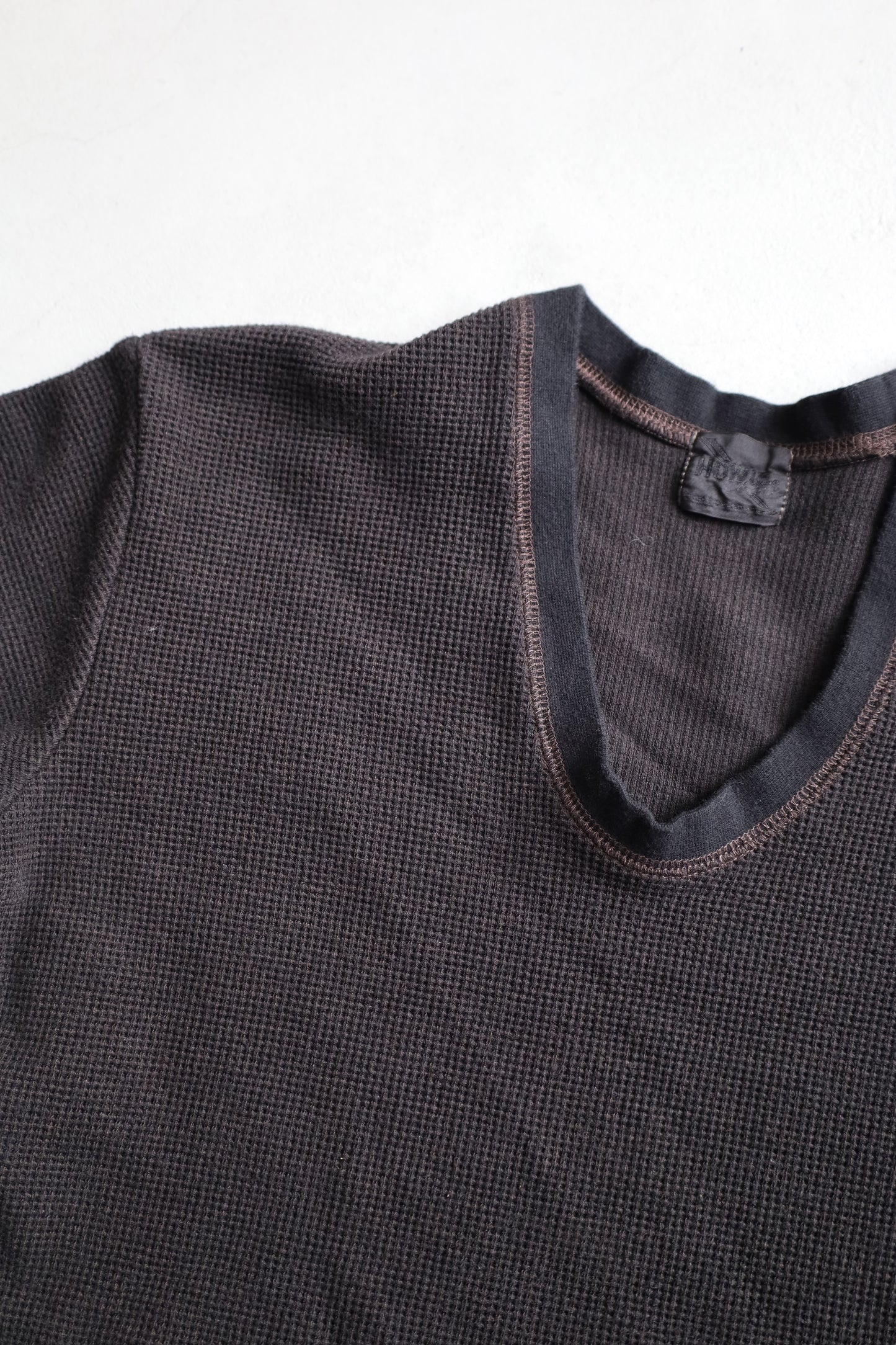 HOWIE black overdye thermal long Sleeve (Overdyed Brown to Black)