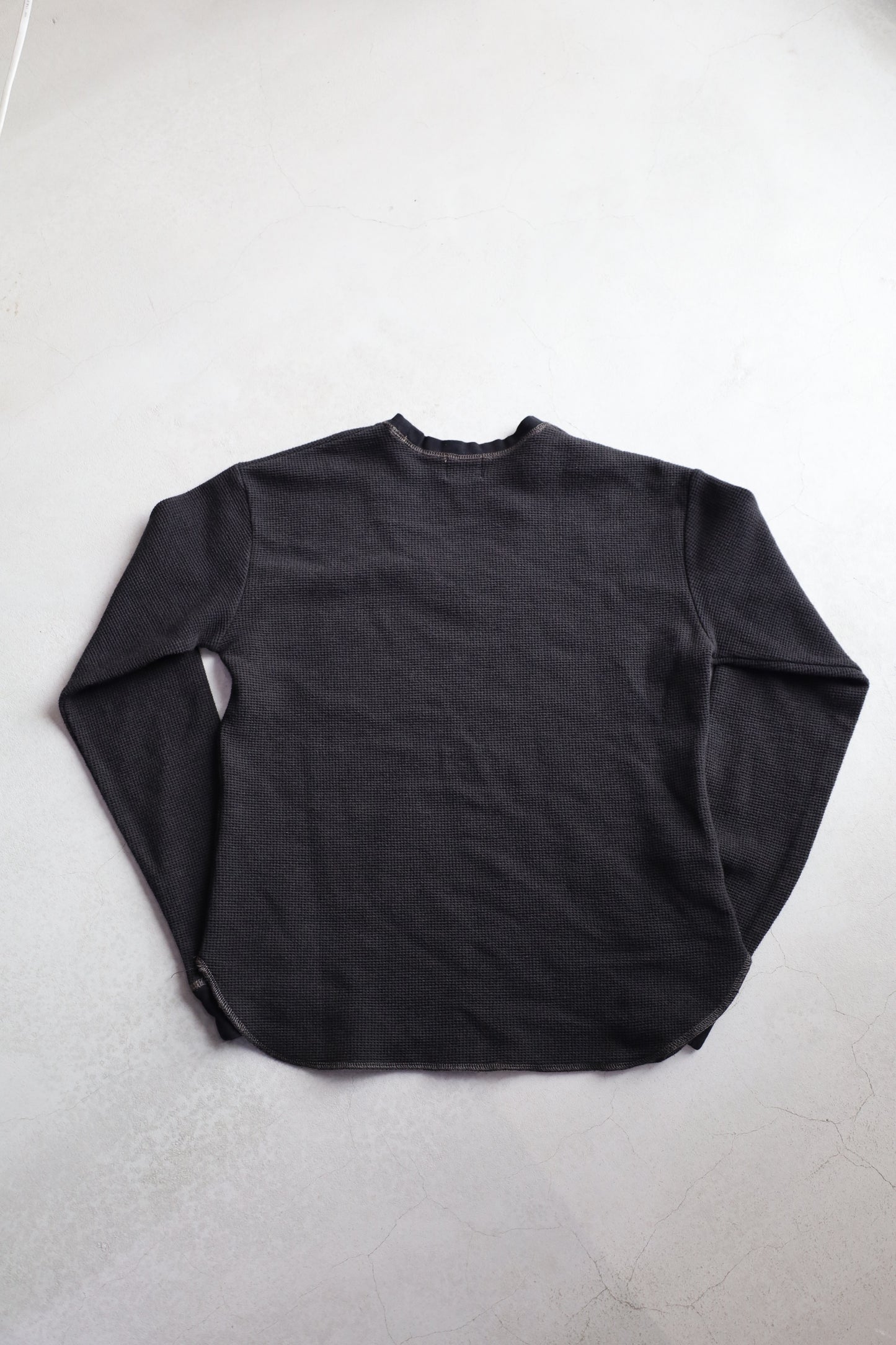 HOWIE black overdye thermal long Sleeve (Overdyed Blue to Black)
