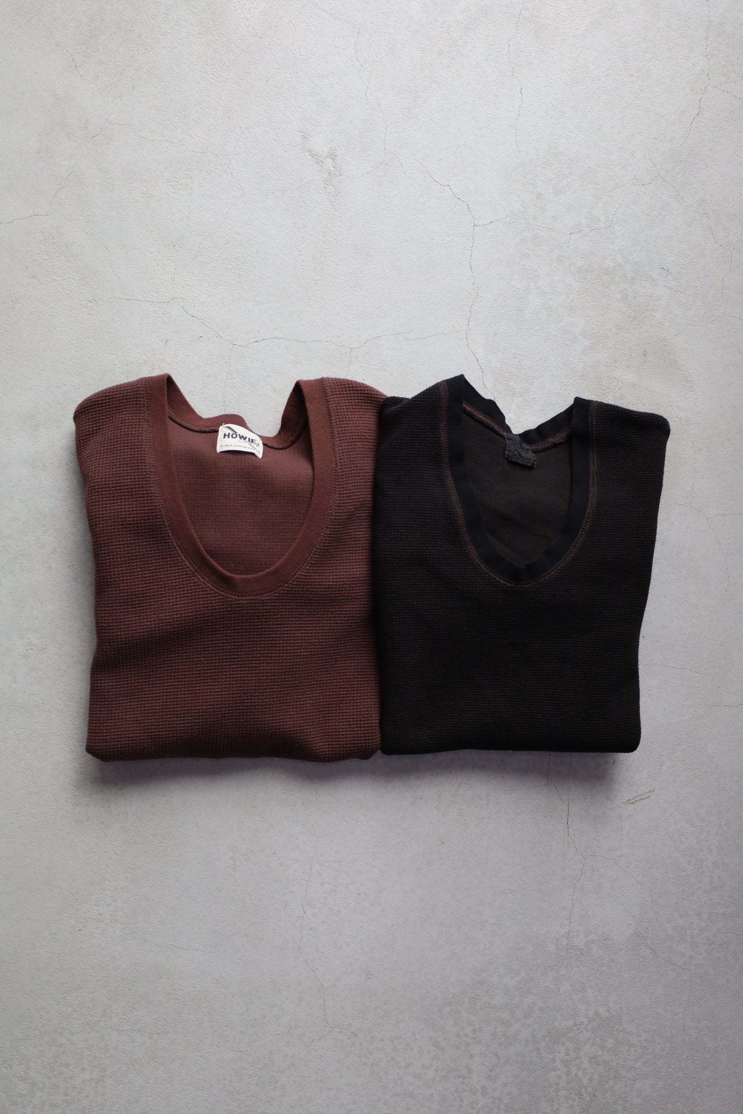HOWIE black overdye thermal long Sleeve (Overdyed Brown to Black)