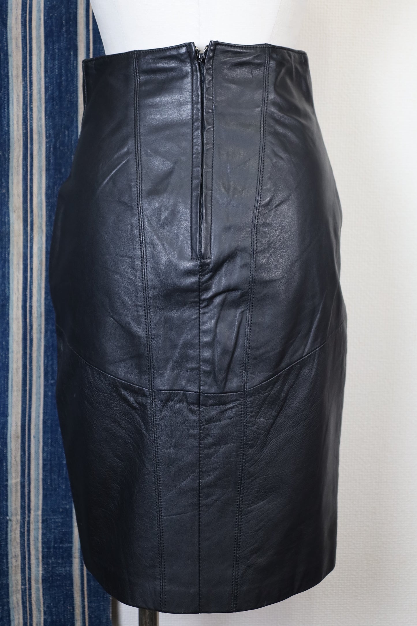 A441 / wilsons leather Genuine Leather Black Skirt