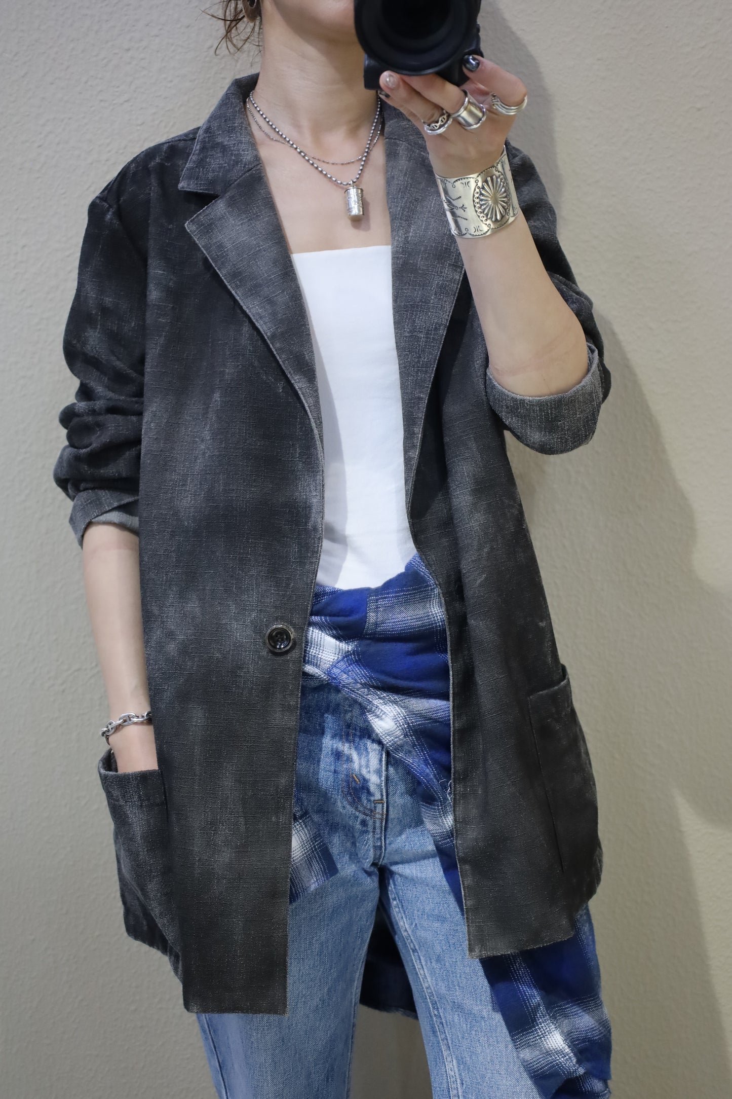 HOWIE black spray fade tailored jacket (taupe)
