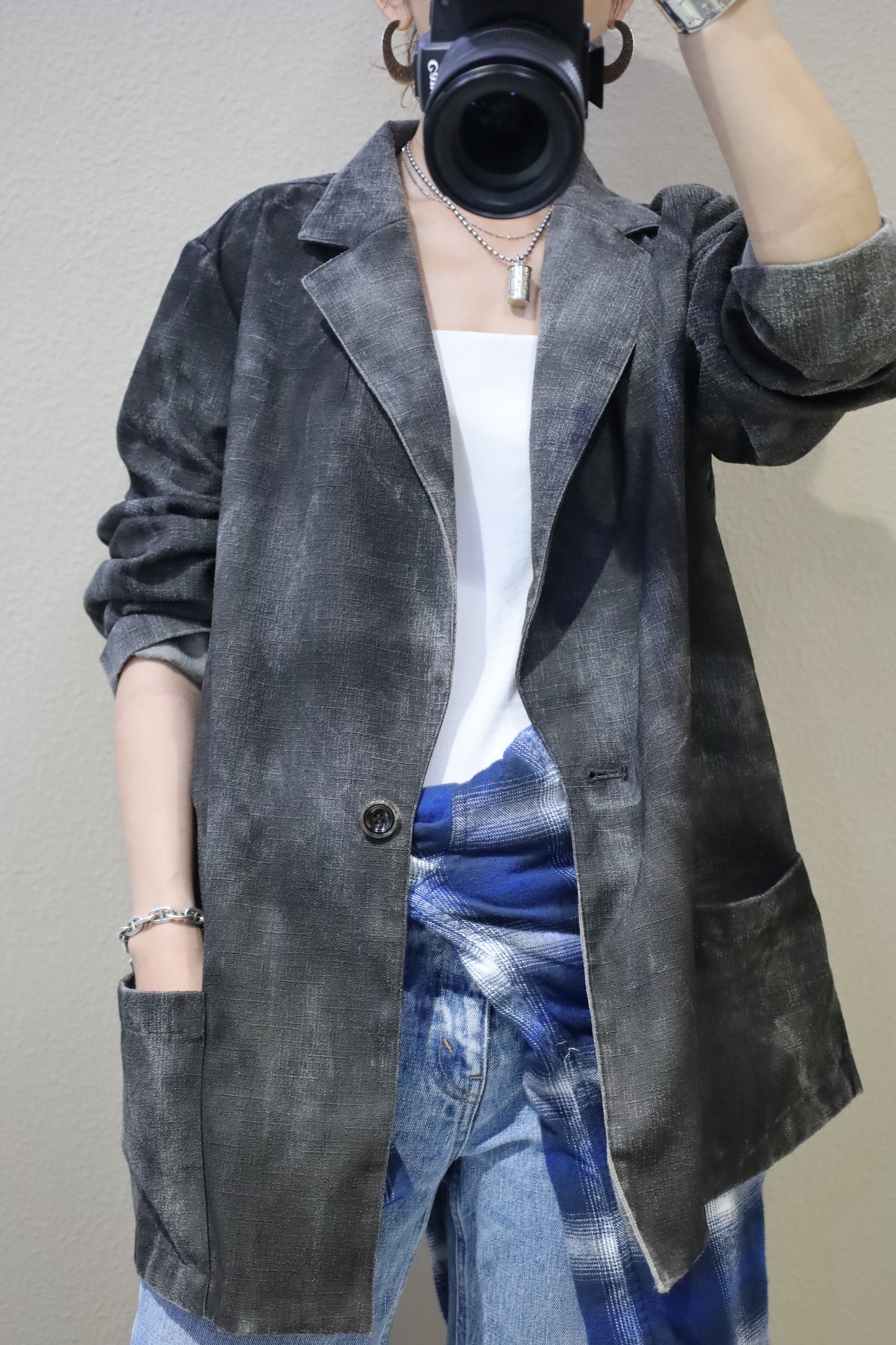 HOWIE black spray fade tailored jacket (taupe)