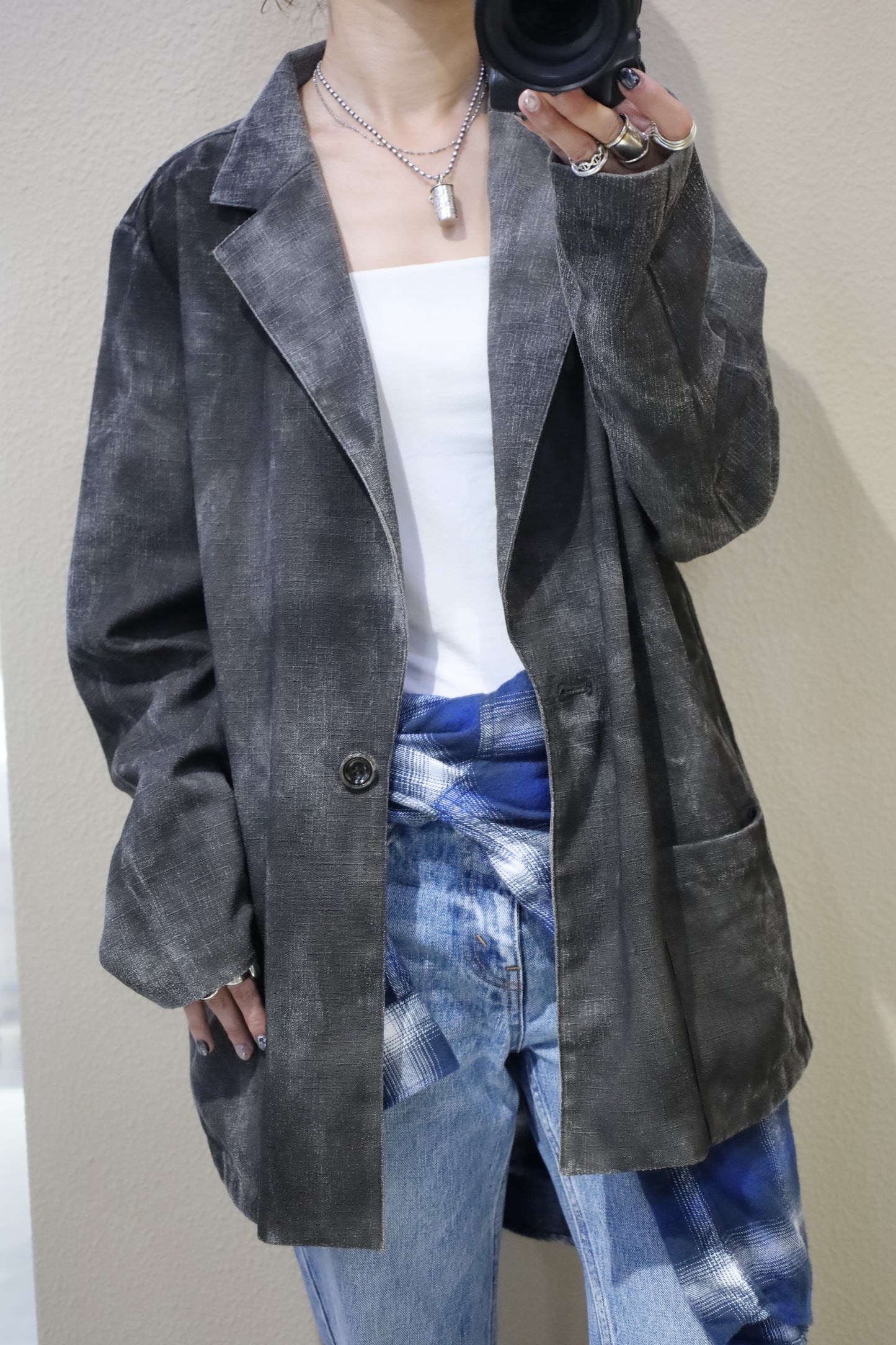 HOWIE black spray fade tailored jacket (taupe)