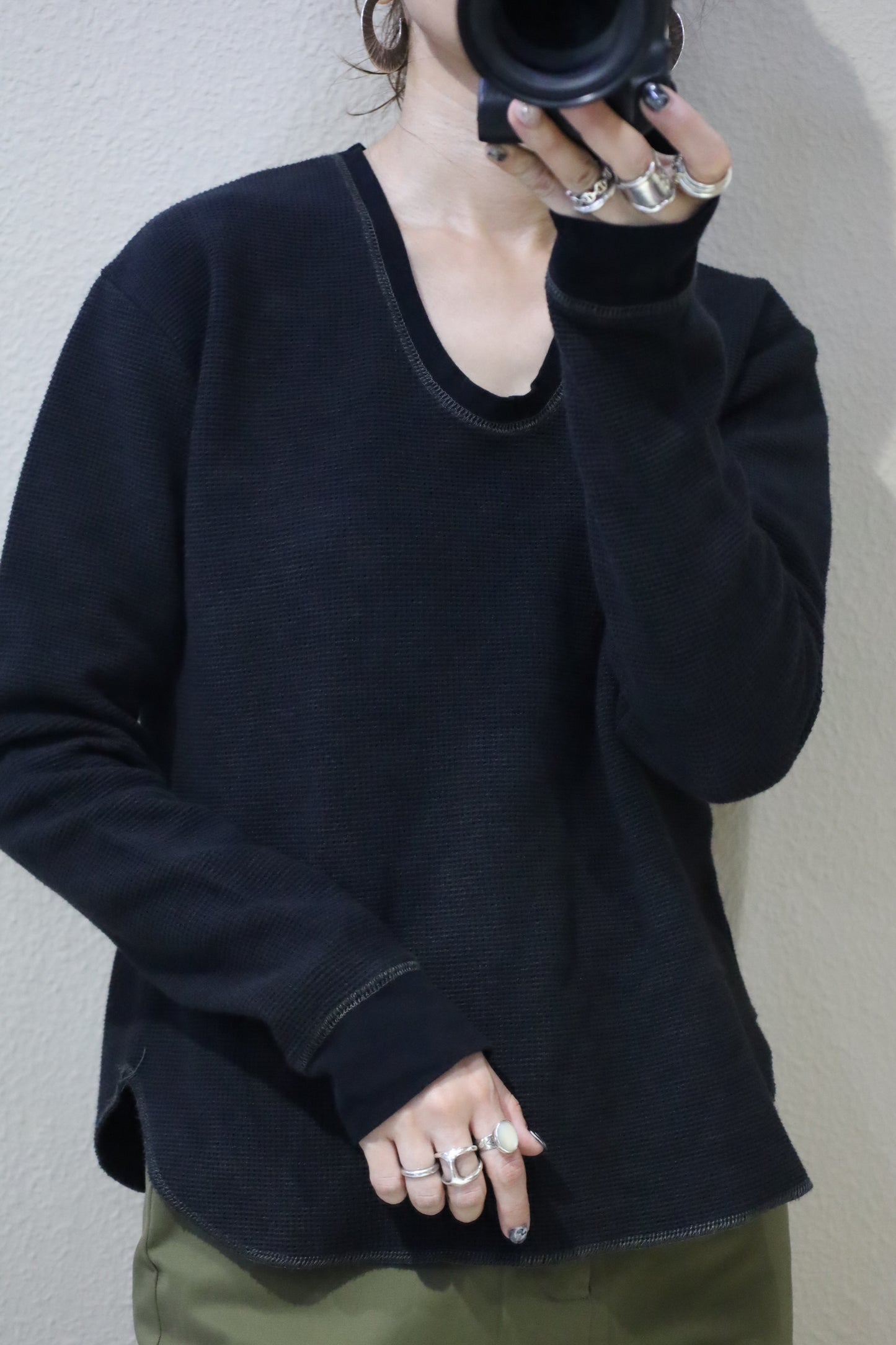 HOWIE black overdye thermal long Sleeve (Overdyed Blue to Black)