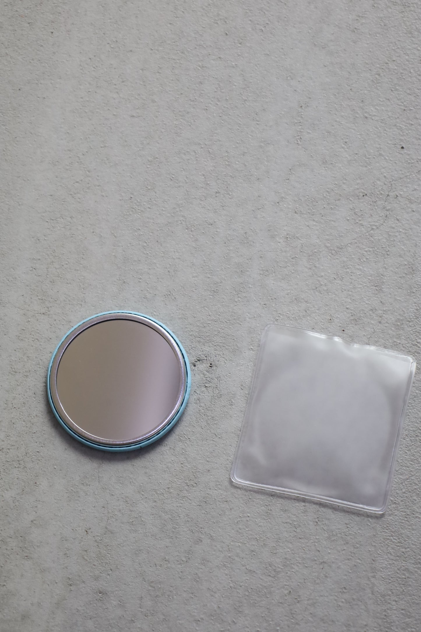 HOWIE compact mirror (blue)