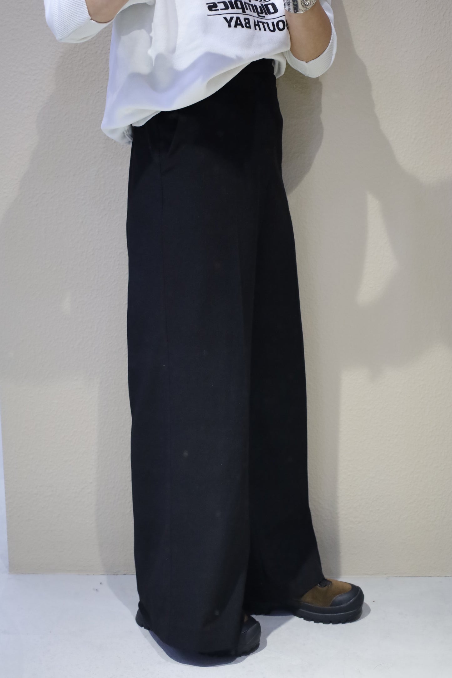 HOWIE HAKAMA slacks (Black)