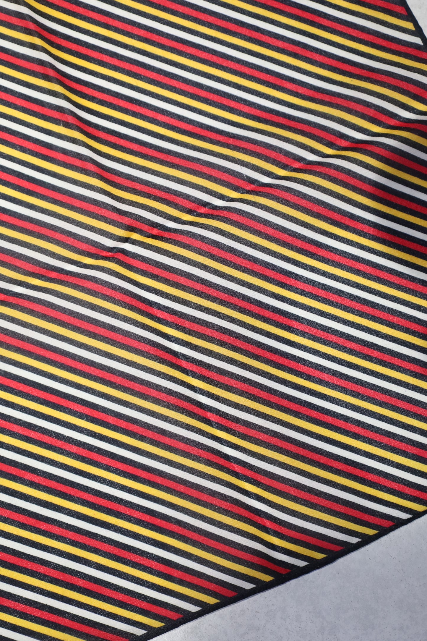 18 / USED scarf