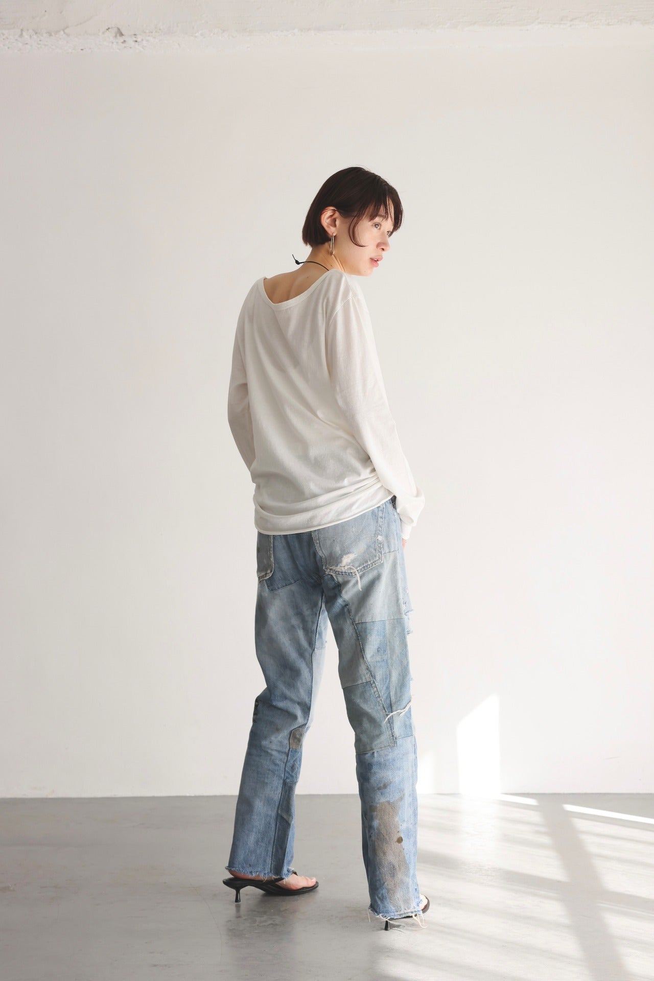 2WAY Neck Long Tee (white)