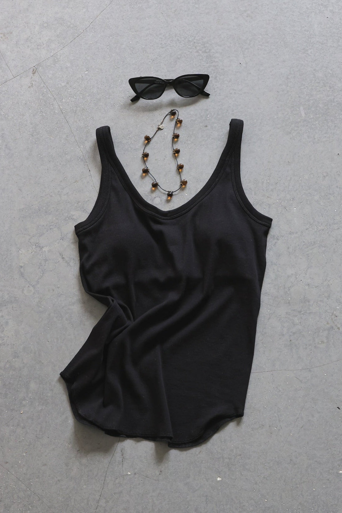 Soft Fit Pad Tank (black)