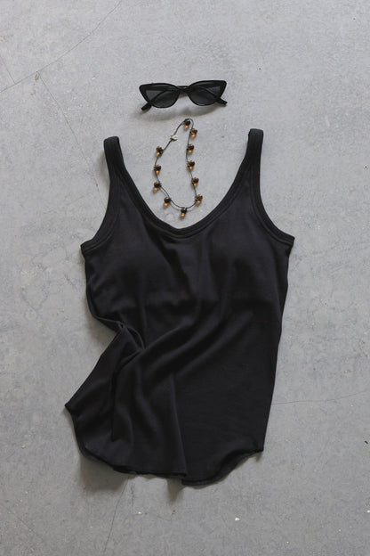 Soft Fit Pad Tank (black)