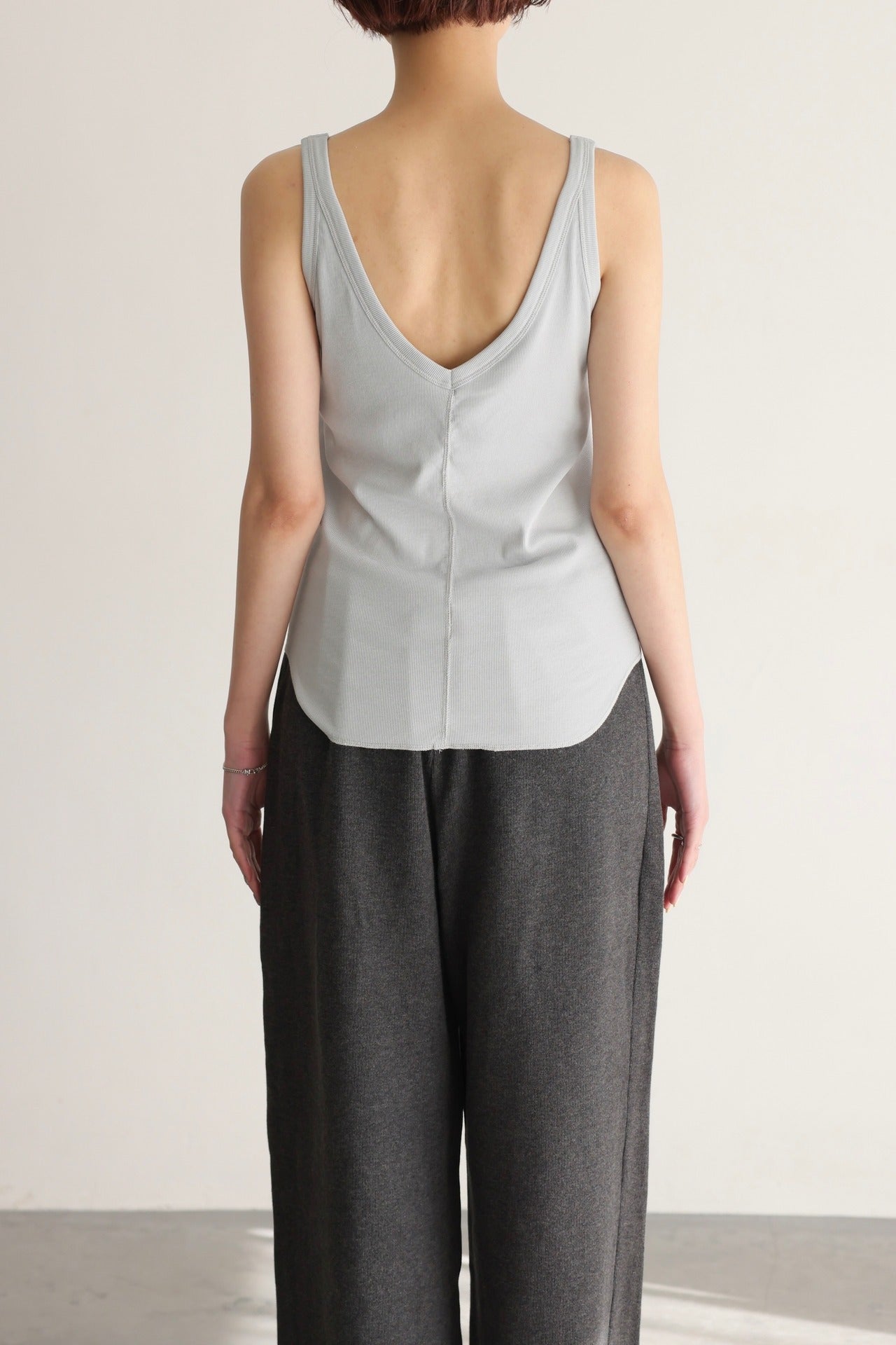 Soft Fit Pad Tank (black)