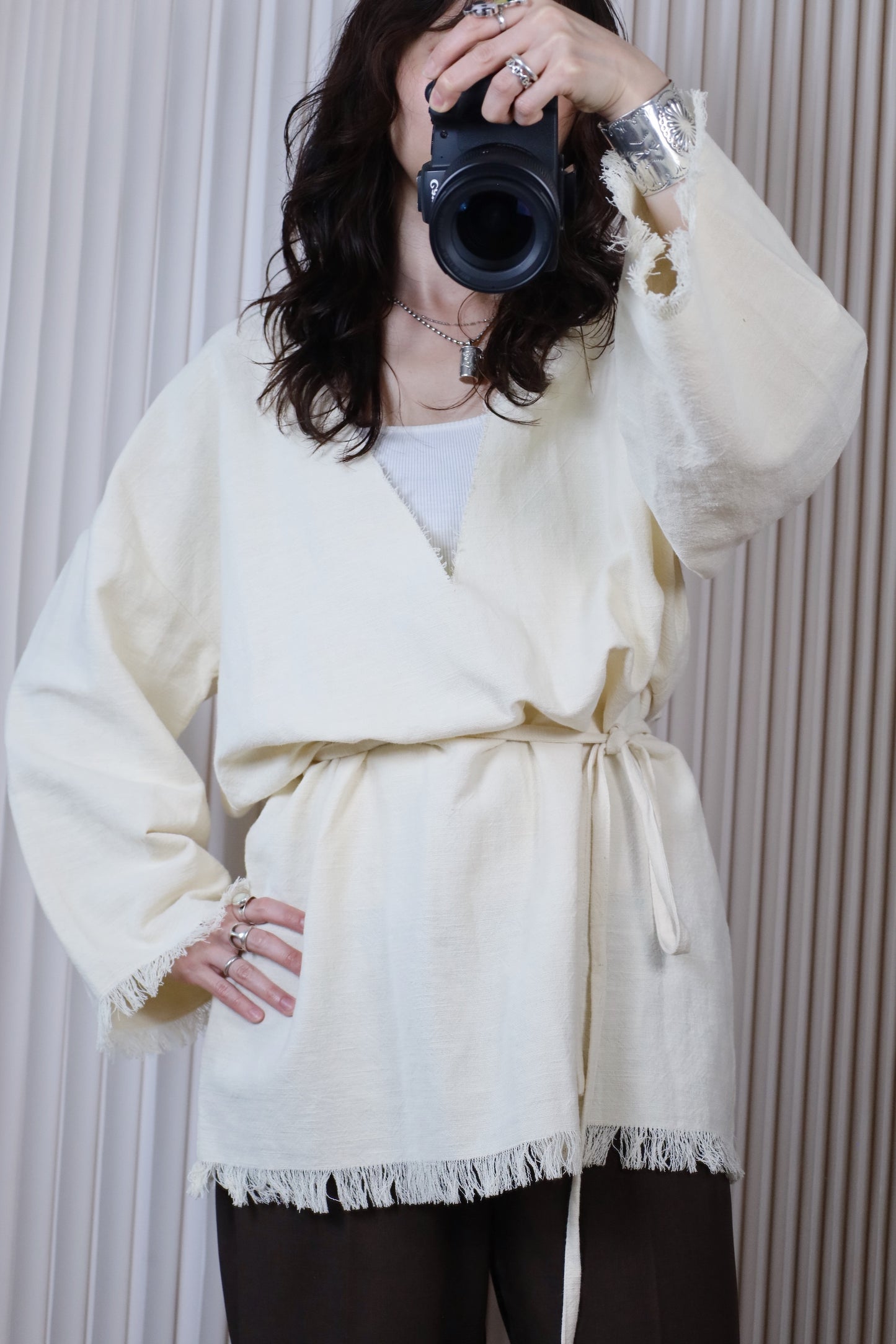 【4/22発送予定】HOWIE 2way Fringe Top (ecru)