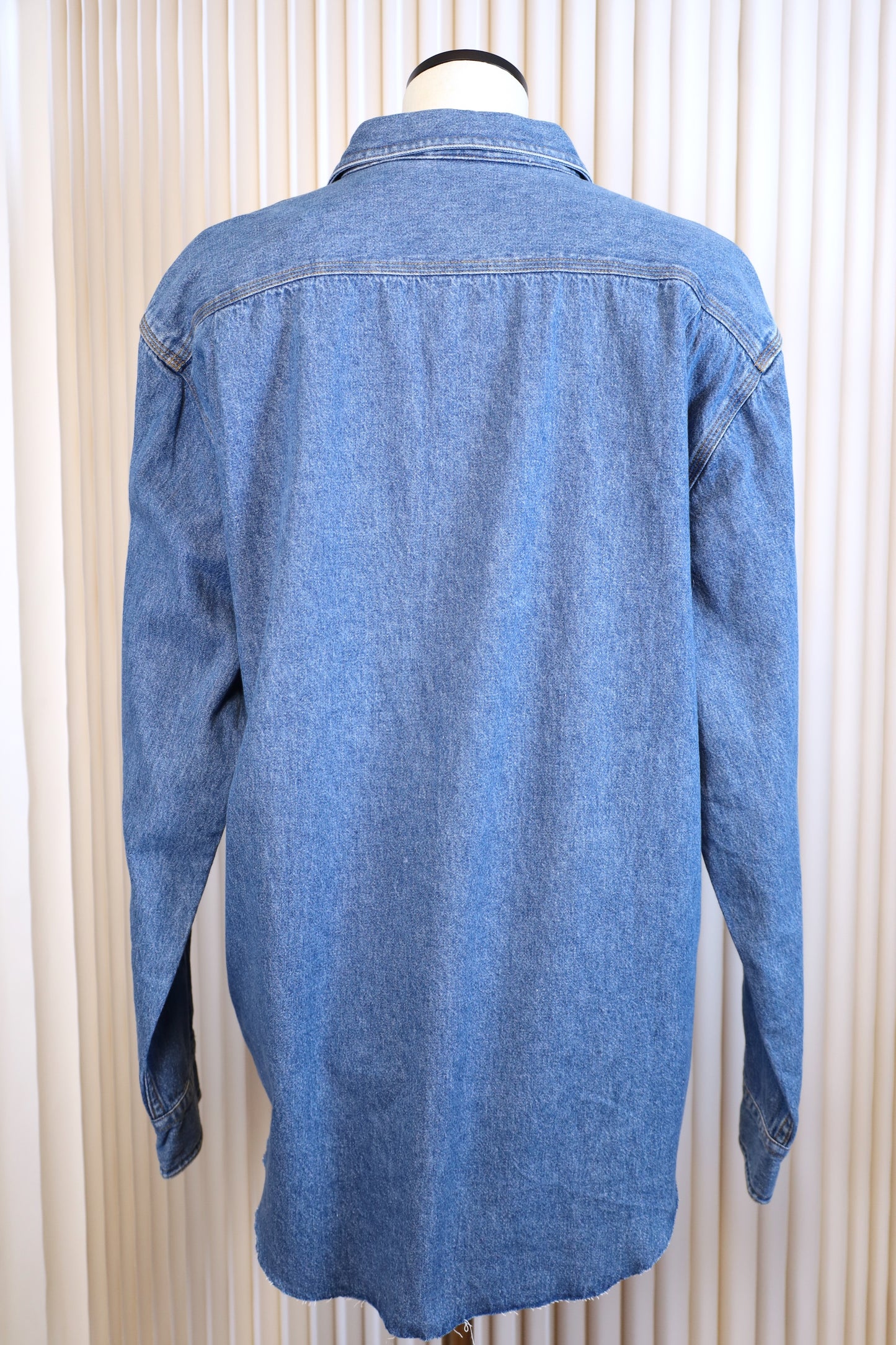 Z912 / 1990's THE Disney store remake lace up denim shirt