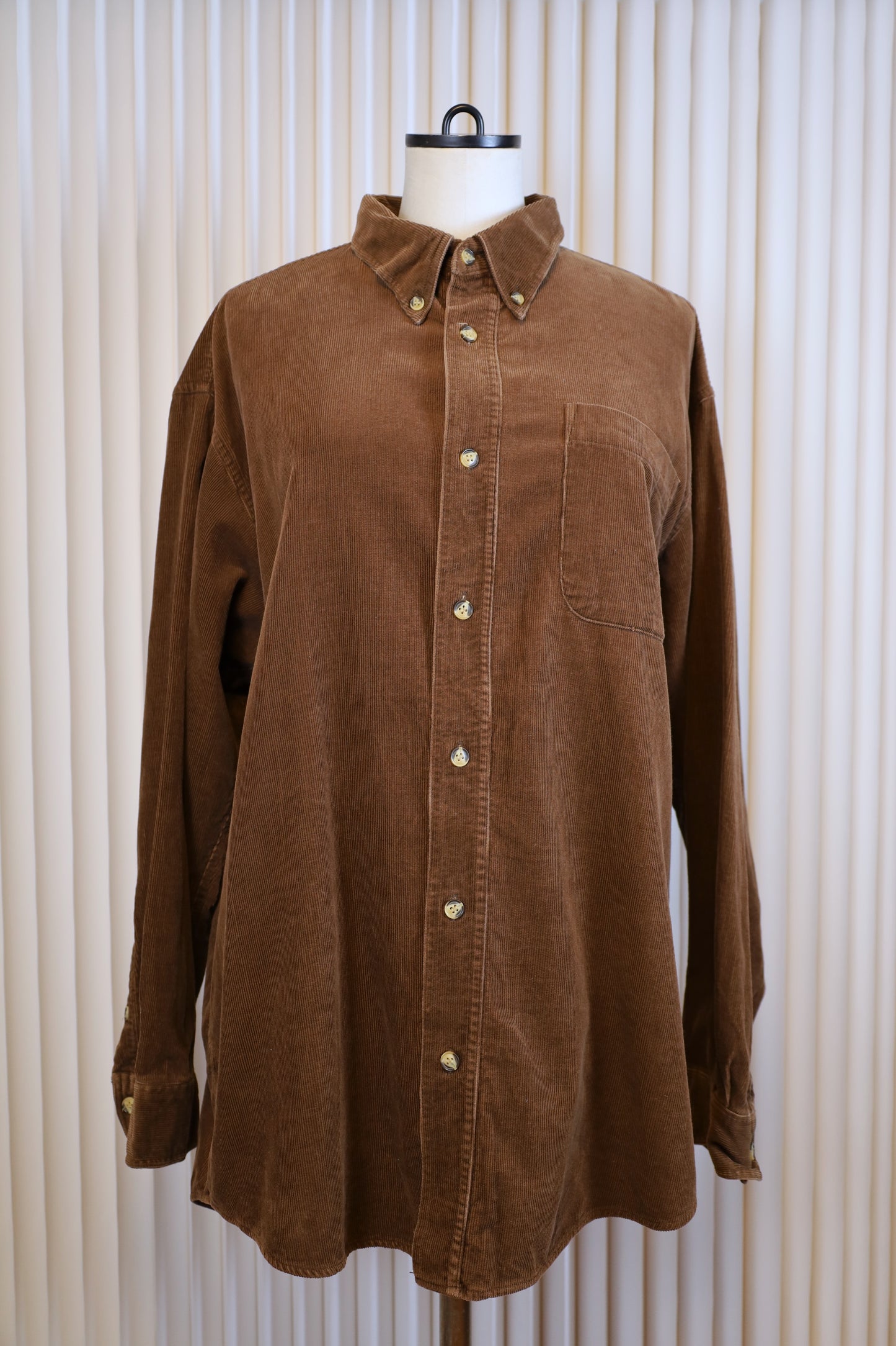 J84 / early2000's alpine ridge corduroy shirt