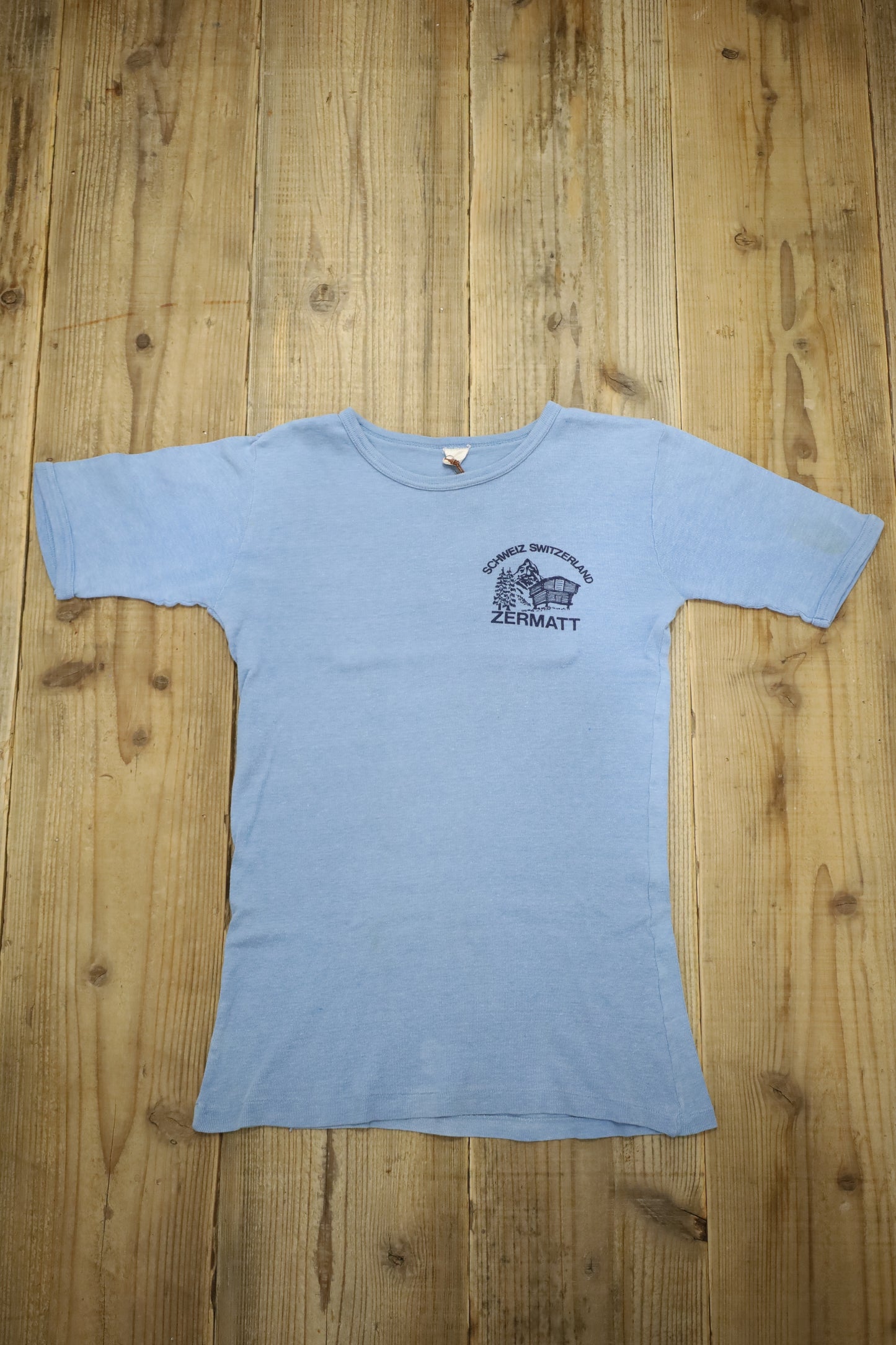 D796 / 1970's Vintage UNKNOWN print tee