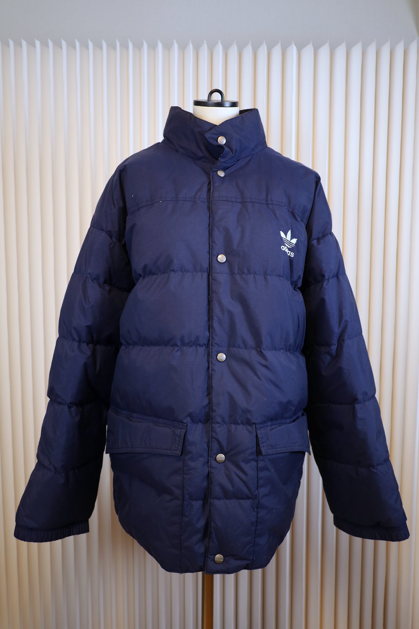 Z904 / 1990's ADIDAS down jacket