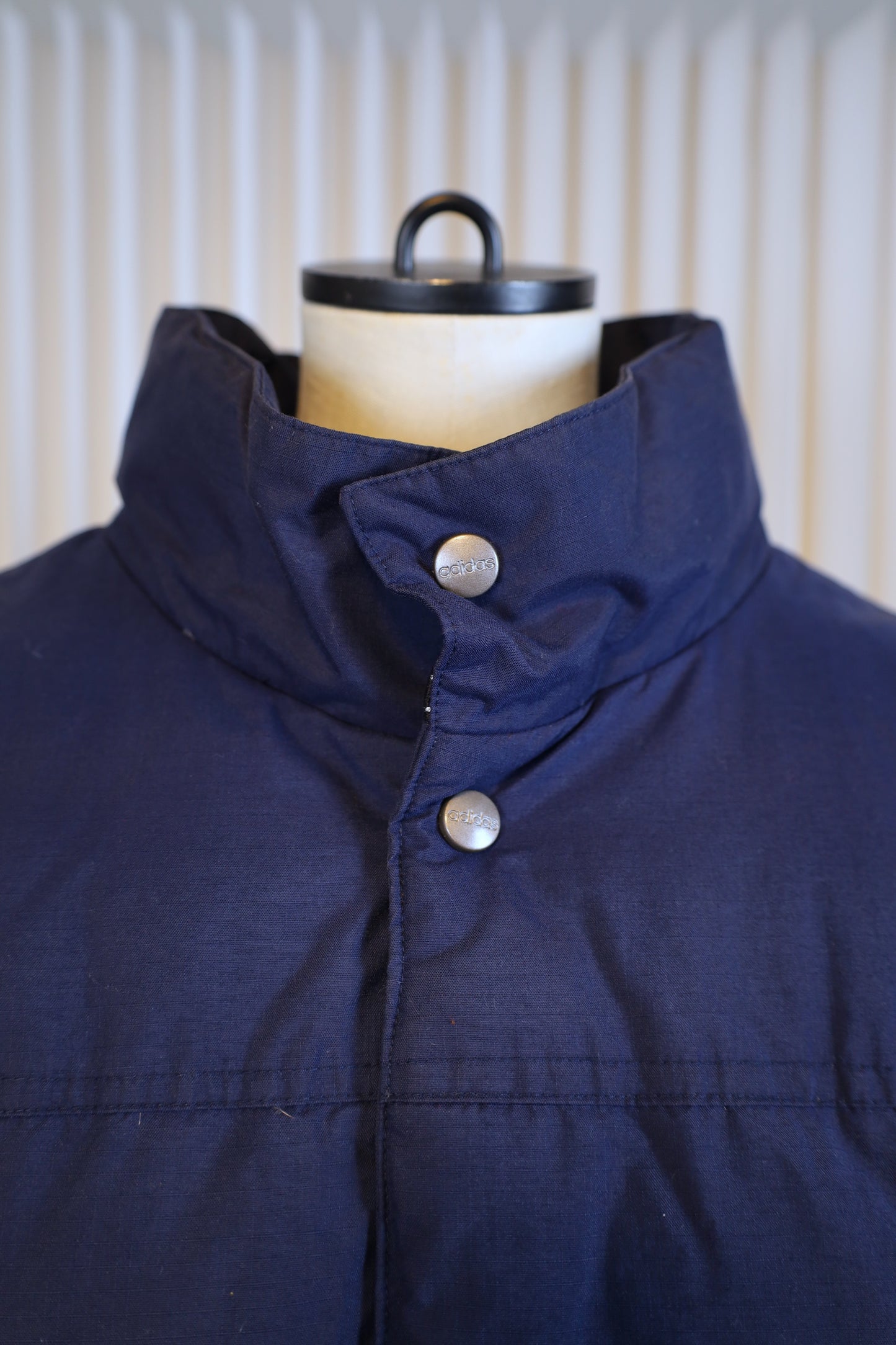 Z904 / 1990's ADIDAS down jacket