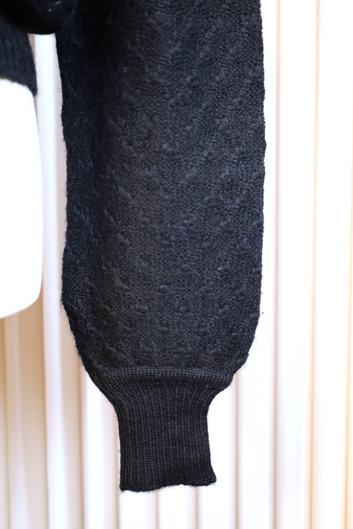 L71 / 1990's Ki Clayton Gold Botton Cable Cardigan