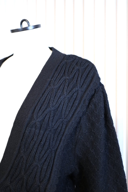 L71 / 1990's Ki Clayton Gold Botton Cable Cardigan