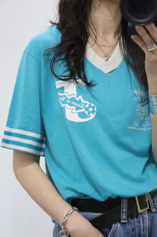 B748 / 1990's SOFFE SHIRTS Football tee