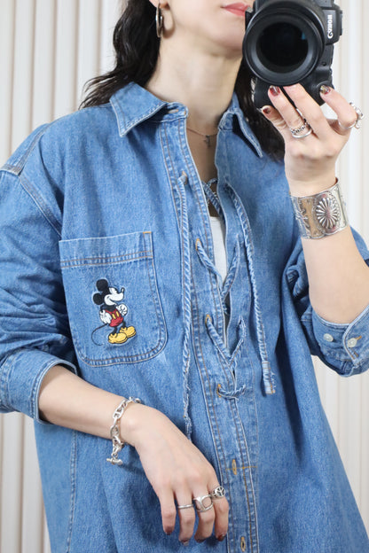Z912 / 1990's THE Disney store remake lace up denim shirt