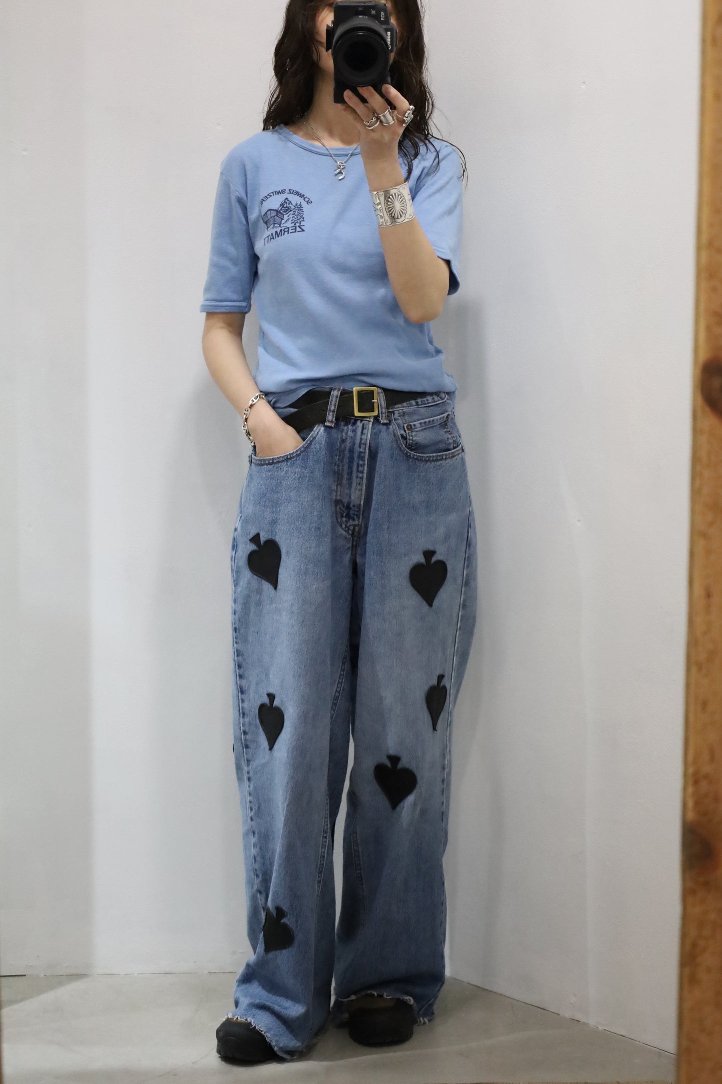 D796 / 1970's Vintage UNKNOWN print tee