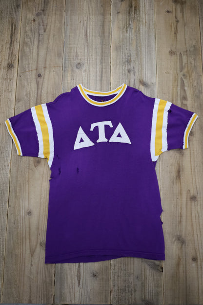 B548 / Vintege ATA football tee
