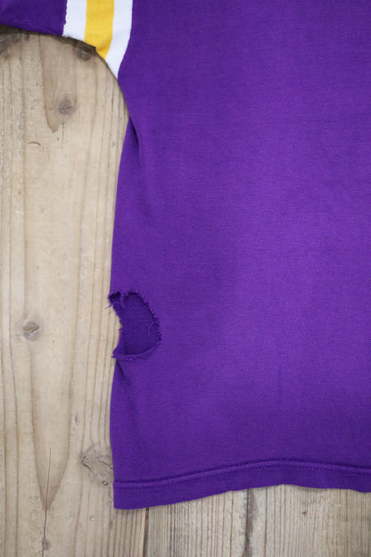 B548 / Vintege ATA football tee