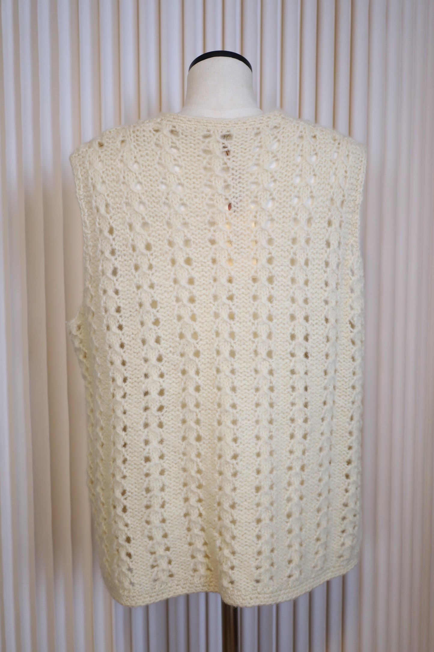 J112 / UNKNOWN knit vest