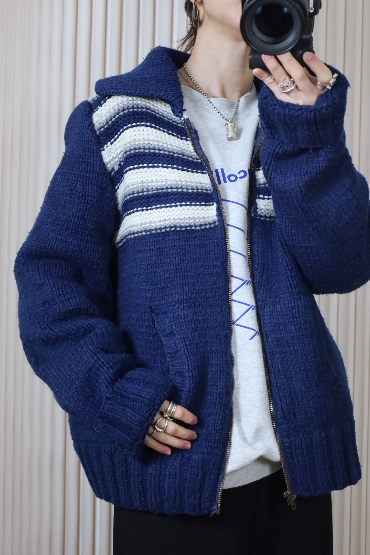 B187 / 1960's Vintage UNKNOWN Cowtin Knit Jacket