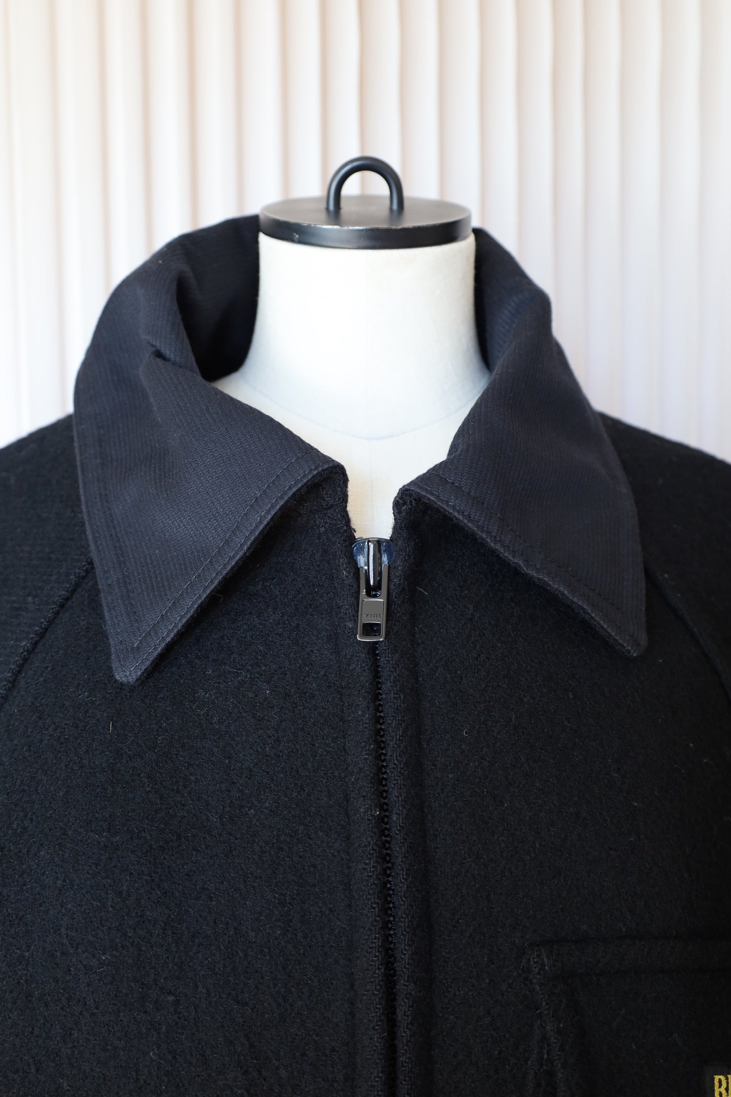 J99 / 1990's CARVAL wool fabric zip up jacket