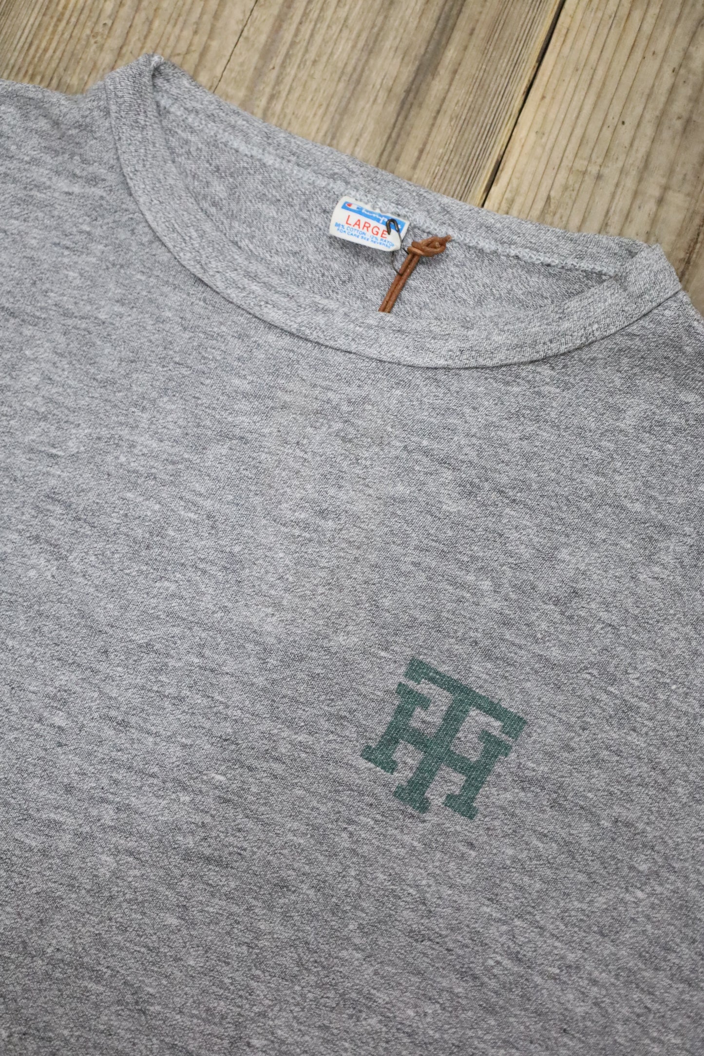 D7 / 1980's Champion print tee