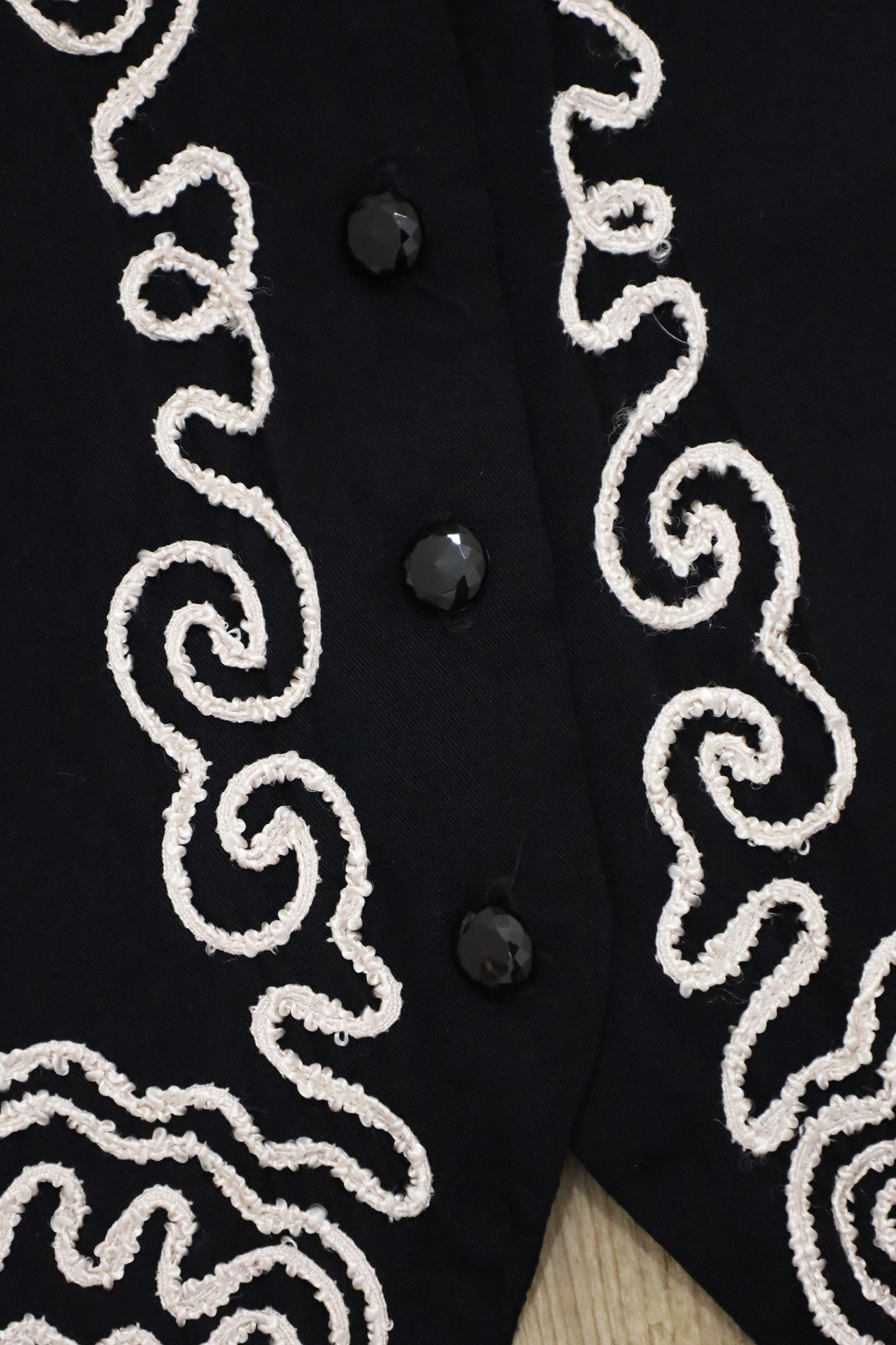 B925 / 2000's ice embroidery design vest