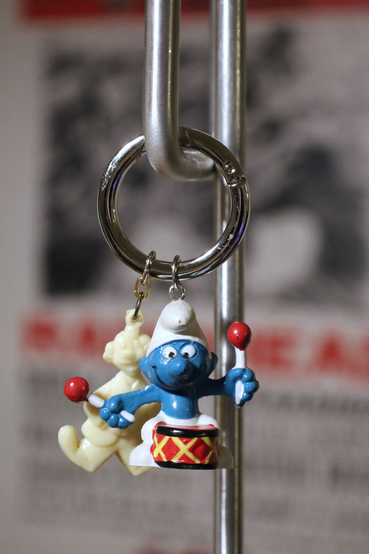 9 / key ring Smurf