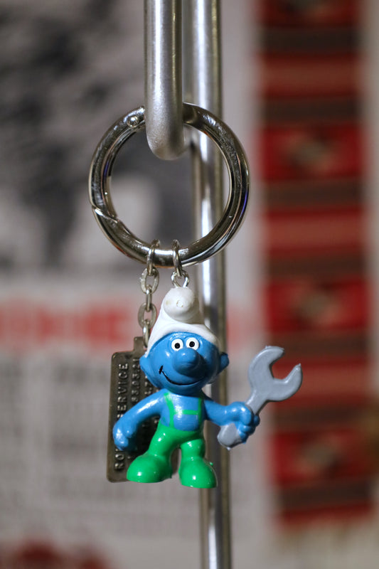 12 / key ring Smurf