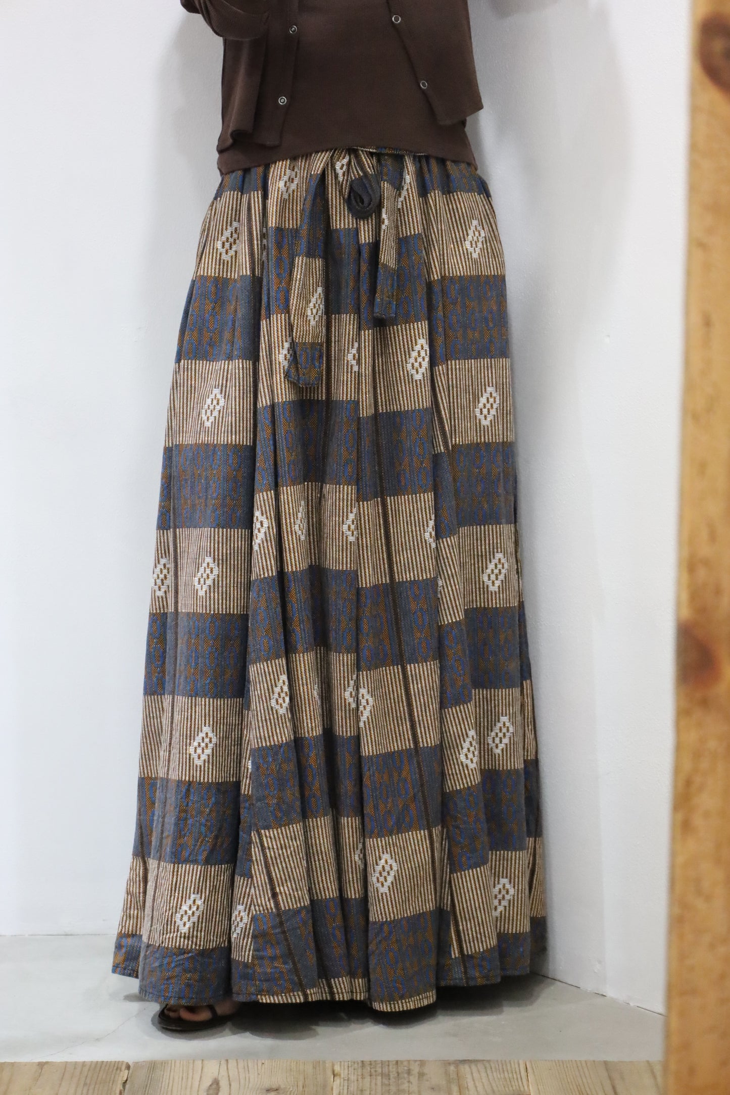 A924 / UNKNOWN  India cottonn pattern skirt