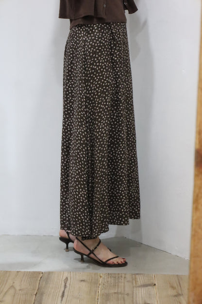 B906 / 1990's SOTANZA rayon fabric skirt