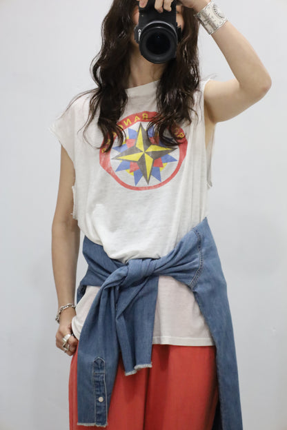 A890 / 1980's Hanes print tanktop