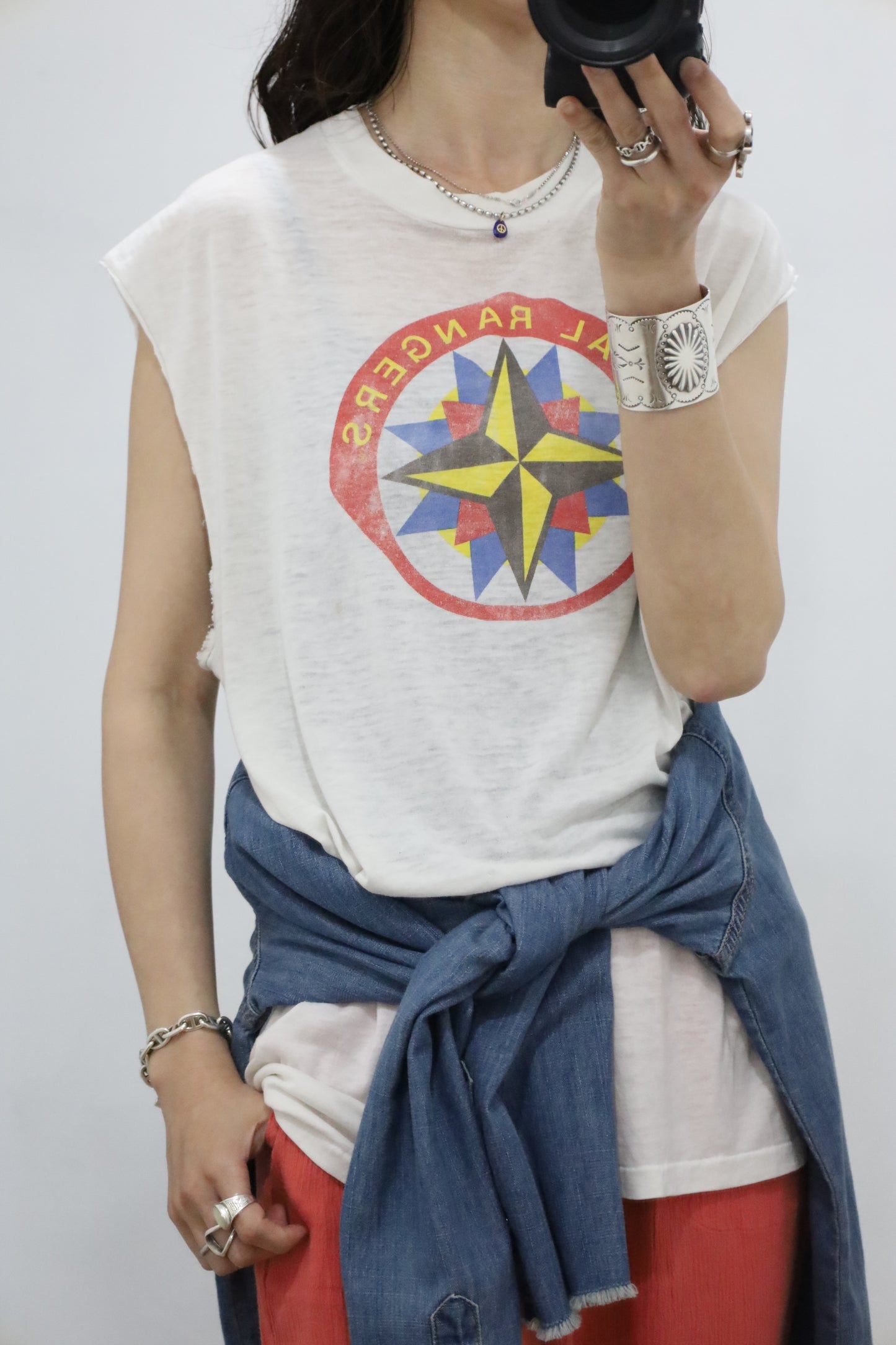 A890 / 1980's Hanes print tanktop