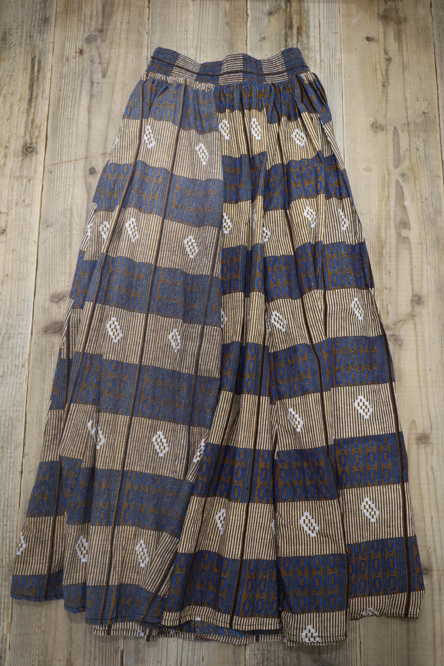 A924 / UNKNOWN  India cottonn pattern skirt