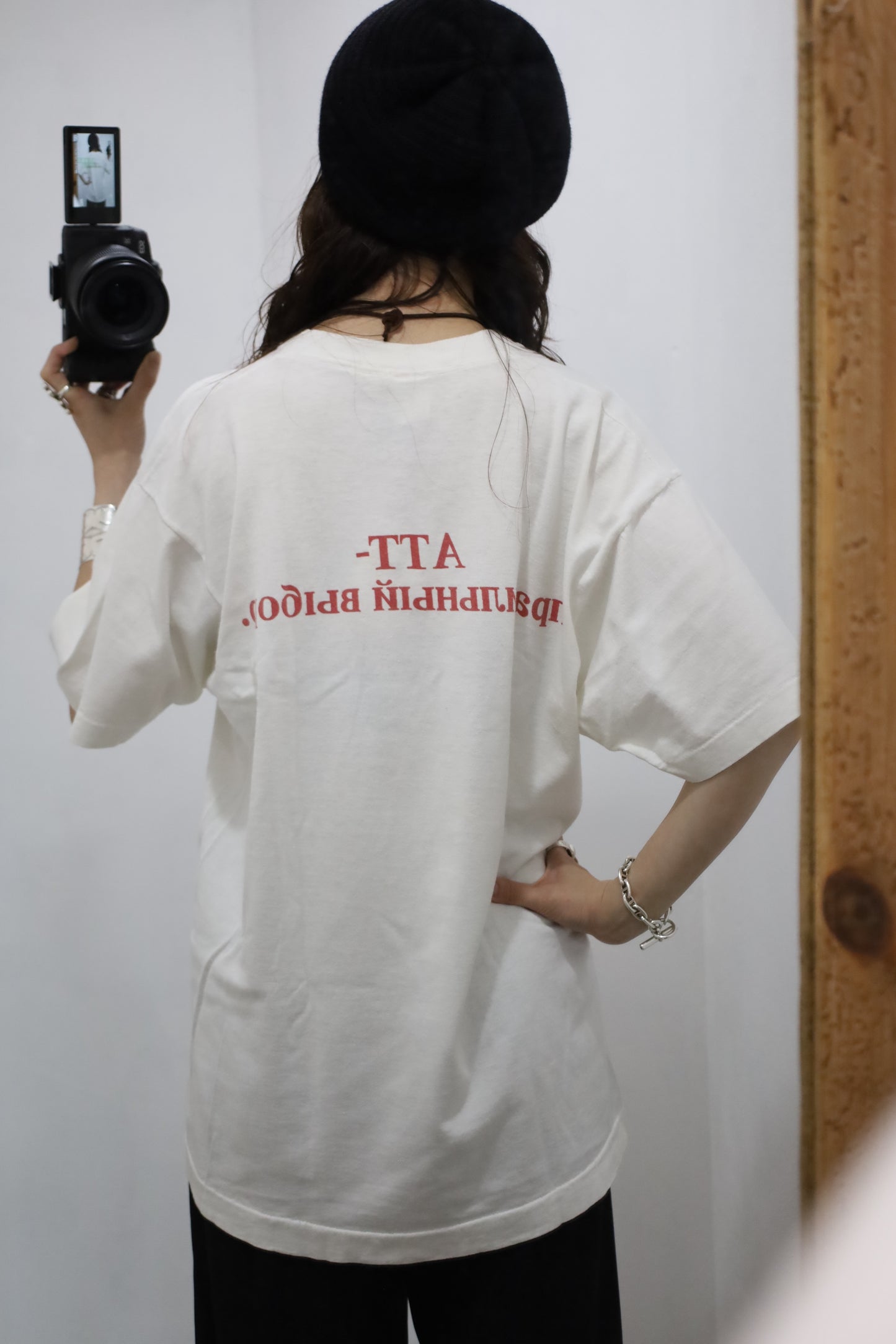 178 / 1990's FRUITS OF THE LOOM AT&T tee