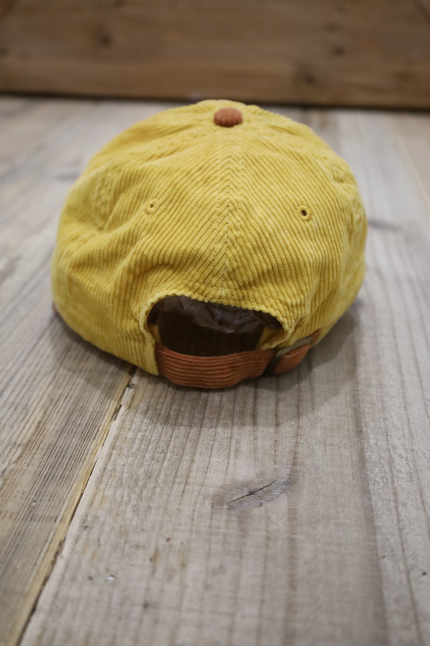 A899 / USED AMERICAN NEEDLE corduroy cap