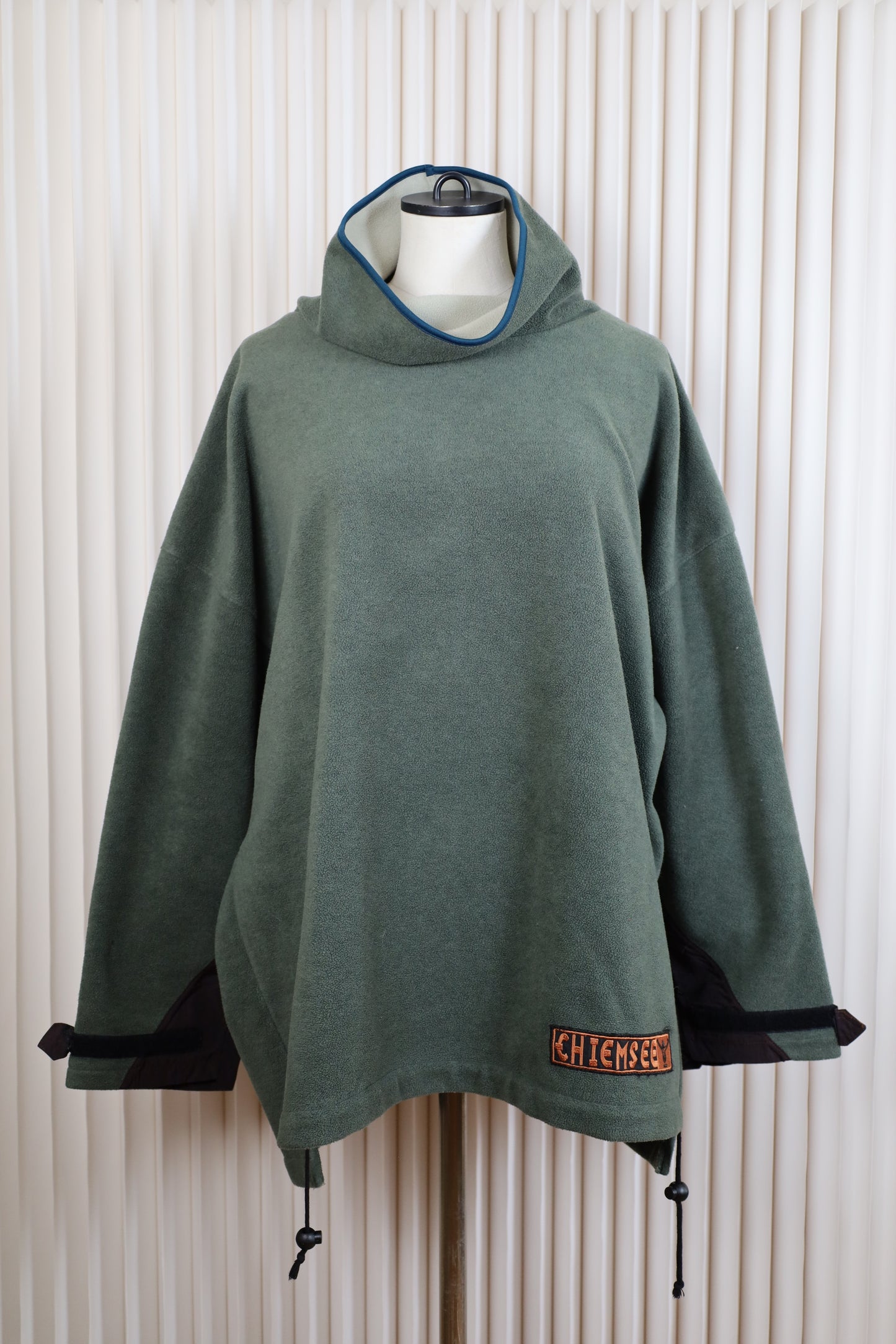 Z1021 / 1990's WINDSURFING fleece pull over