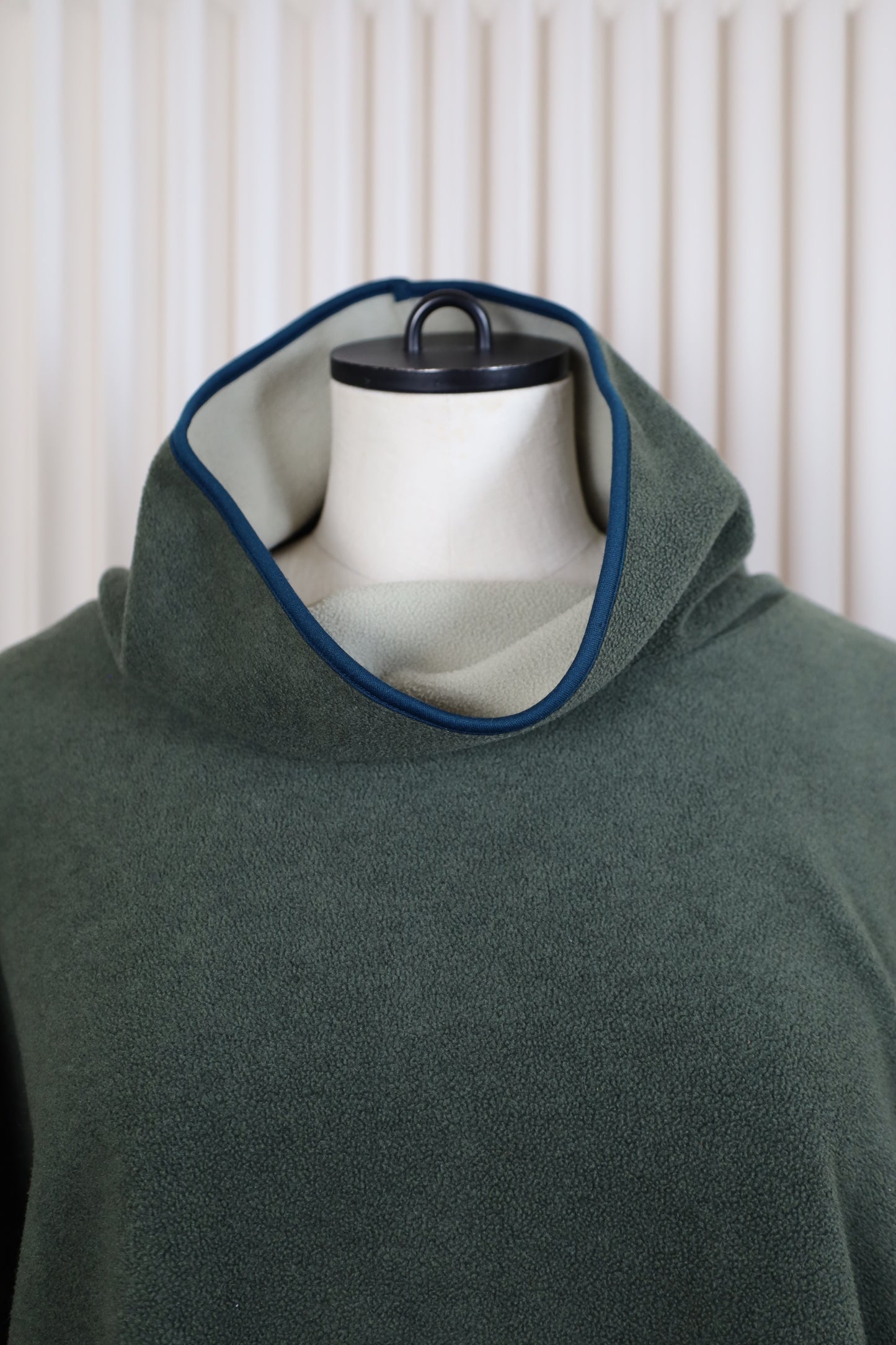 Z1021 / 1990's WINDSURFING fleece pull over